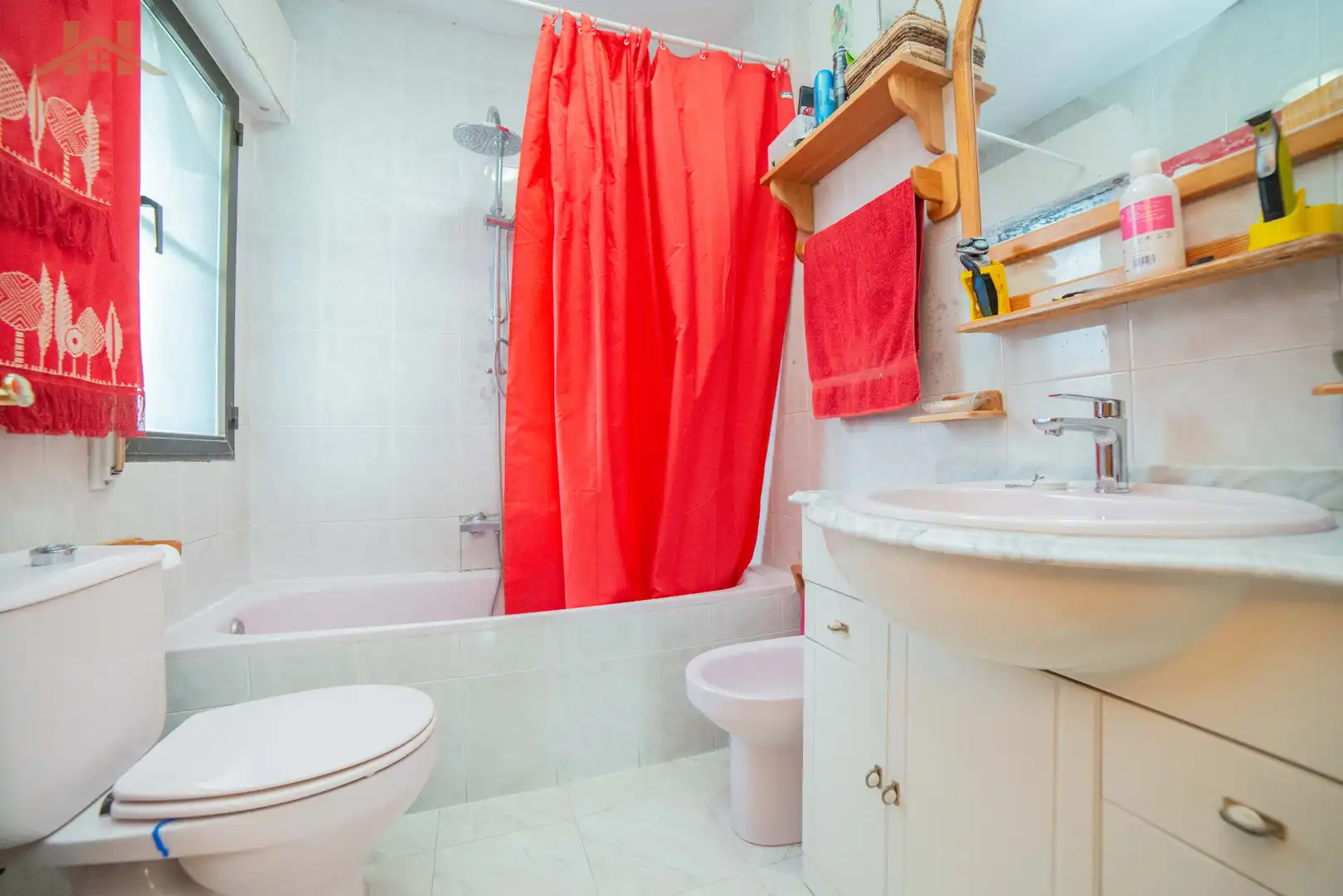 Bathroom of Houses for sale in Ugena  with Air Conditioner, Heating and Private garden