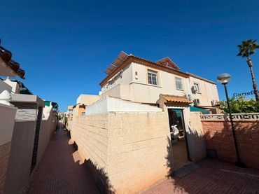 Duplex con piscina in vendita a Calle Calle Manuel Tarin Sala