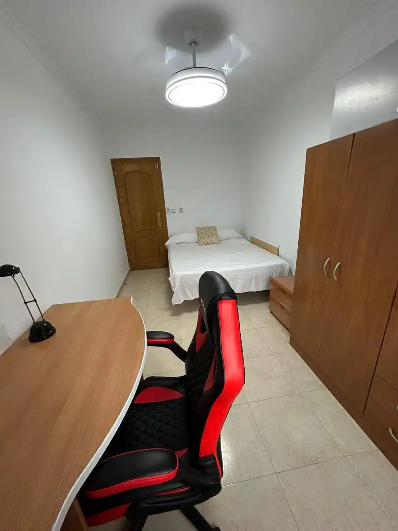 Piso de alquiler en Los Barreros - Cuatro Santos