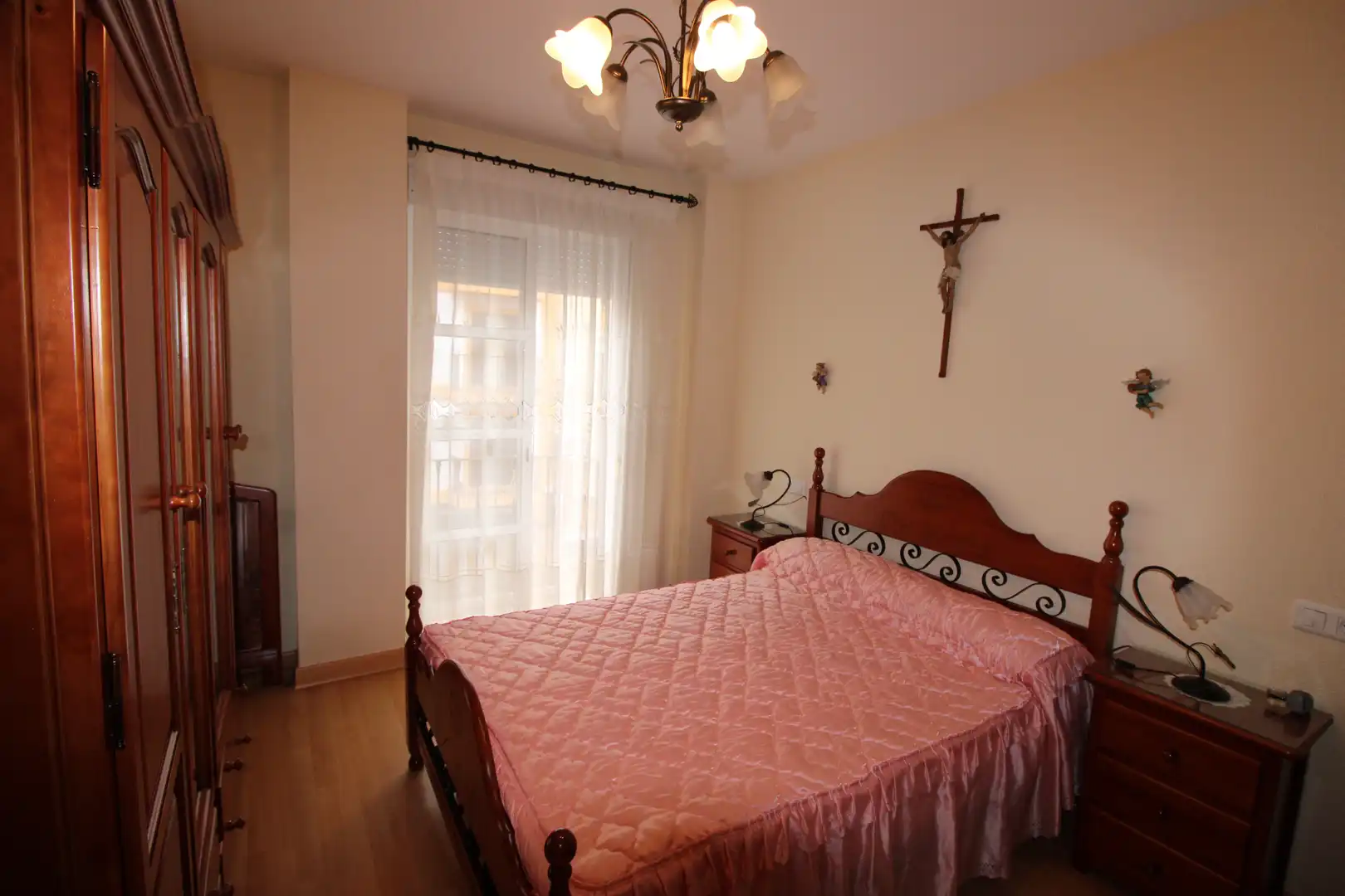 Bedroom of Flat for sale in Huelva  with Air Conditioner, Heating and Furnished