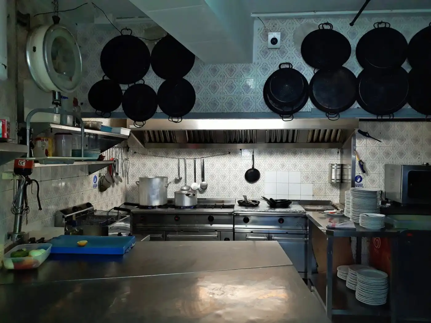 Cocina de Local en venta en Cunit con Terraza