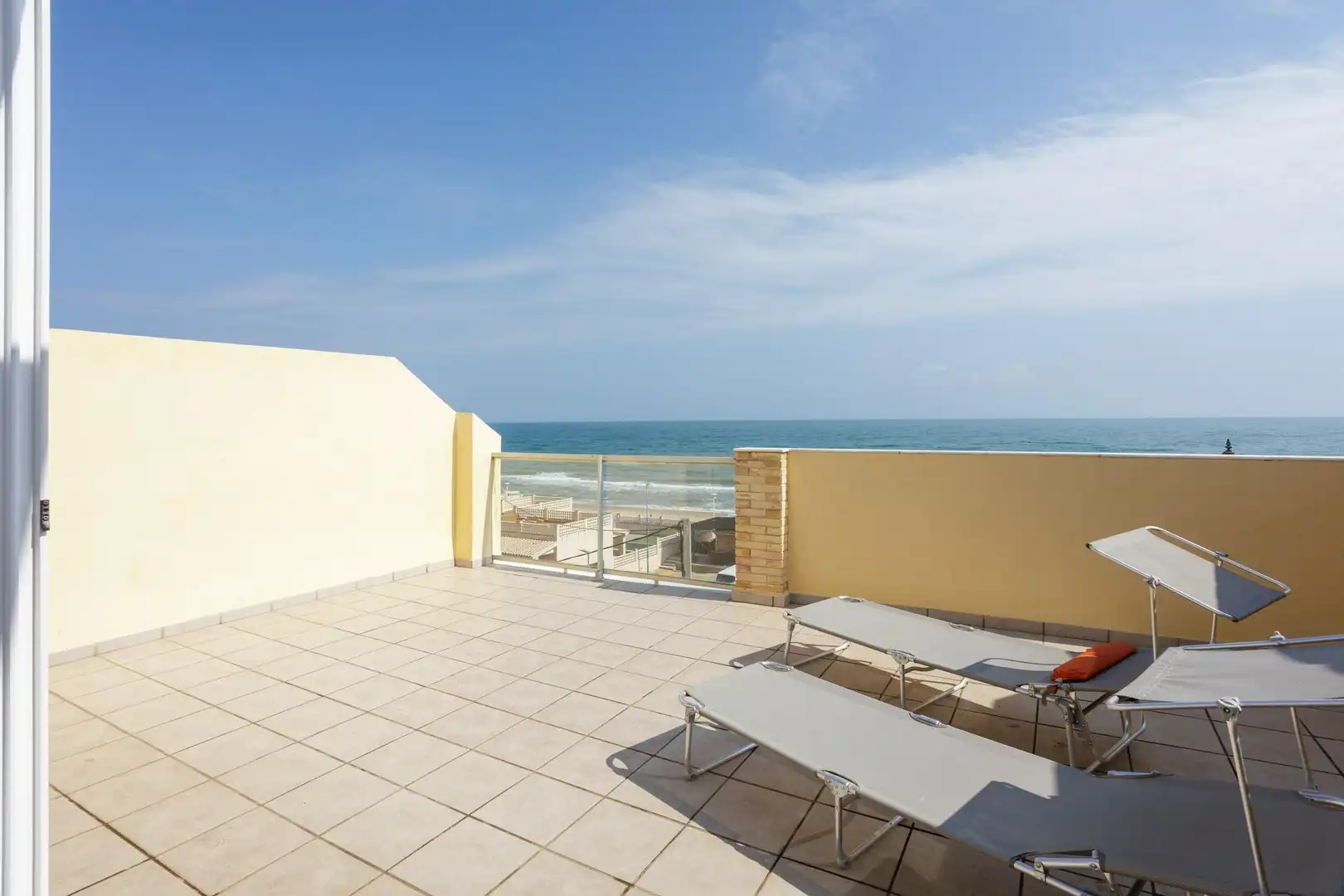 Terraza de Ático en venta en Piles con Aire acondicionado, Calefacción y Jardín privado