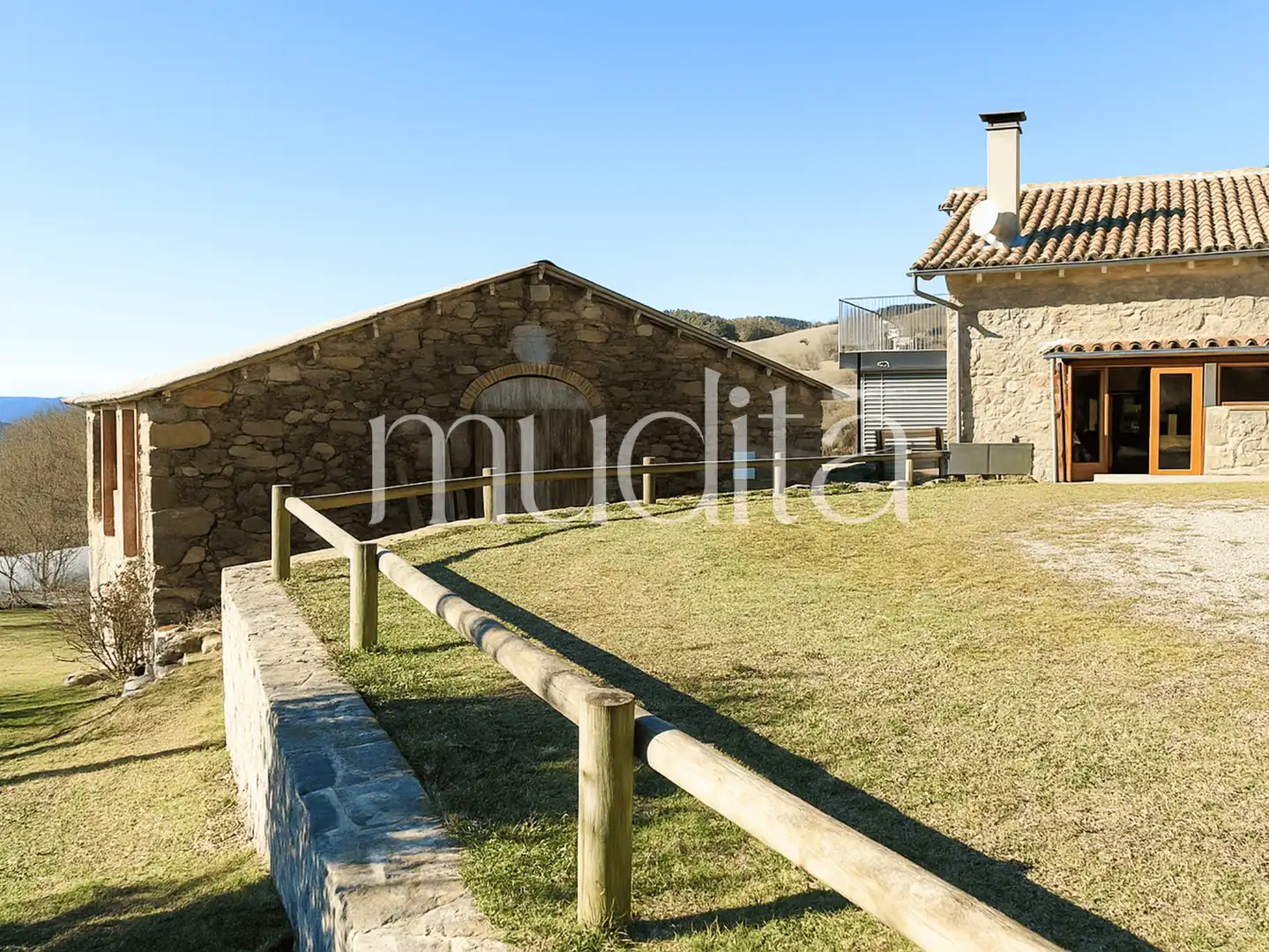 Vista exterior de Casa o xalet en venda en Les Llosses amb Calefacció, Terrassa i Traster
