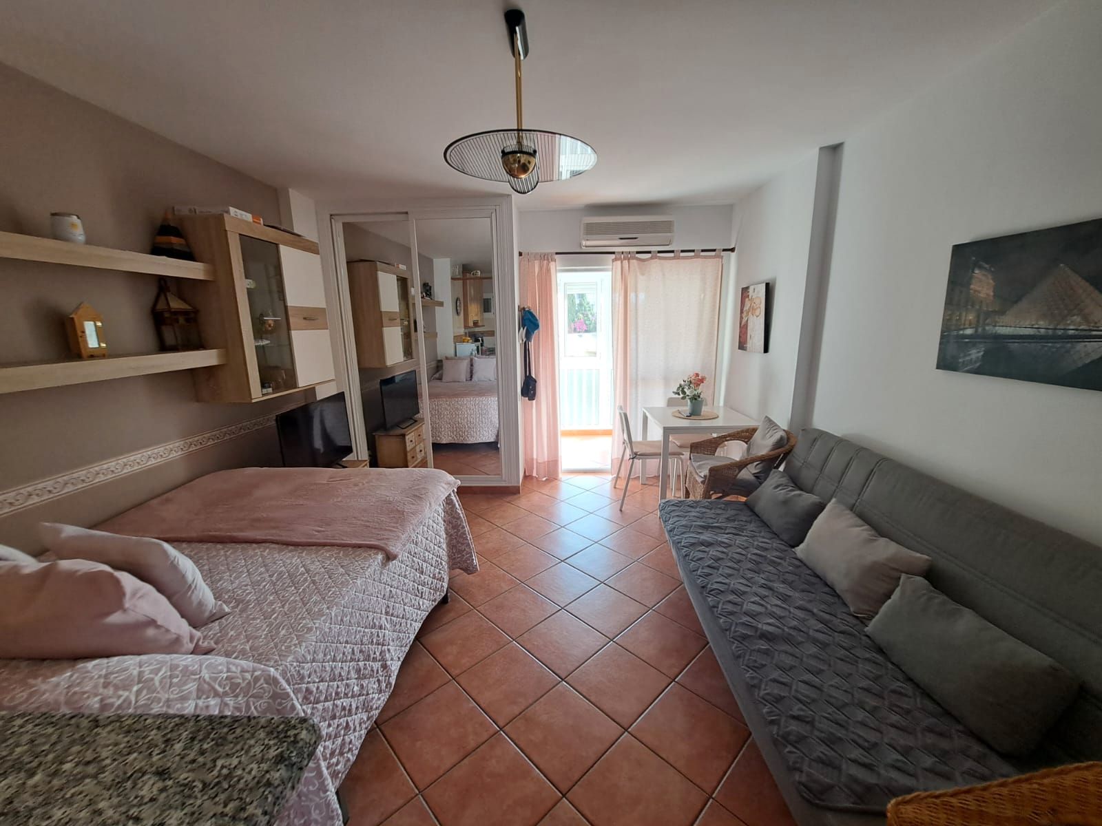 Dormitori de Estudi en venda en Benalmádena amb Aire condicionat, Terrassa i Moblat