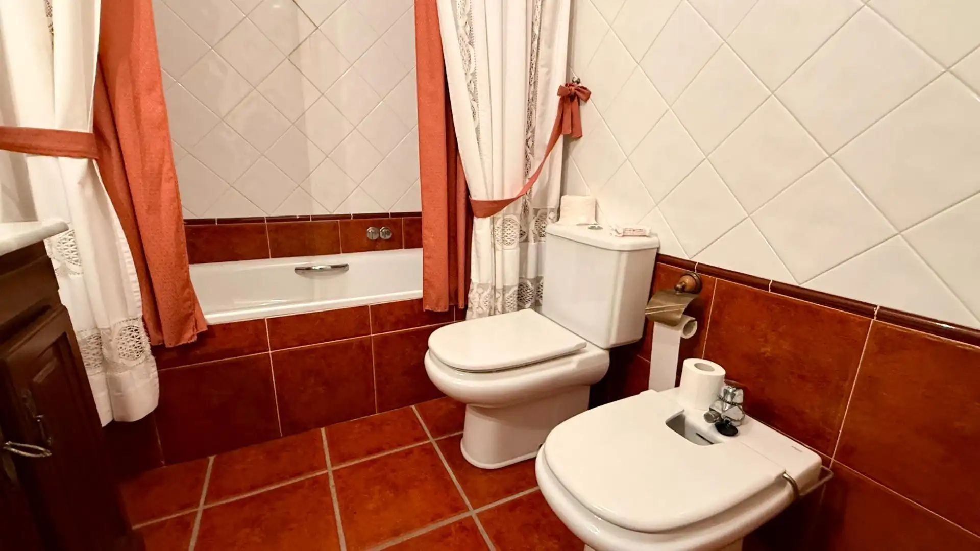 Baño de Casa o chalet en venta en Lastras de Cuéllar con Calefacción, Jardín privado y Terraza