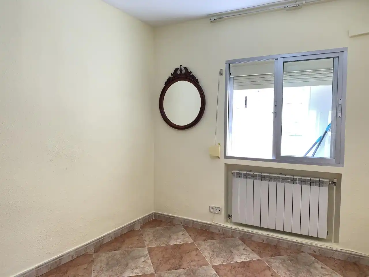 Flat for rent in Calle del Lago Leman, Casco histórico de Vicálvaro
