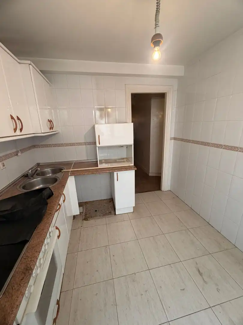Kitchen of Flat for sale in Bilbao   with Storage room and Balcony