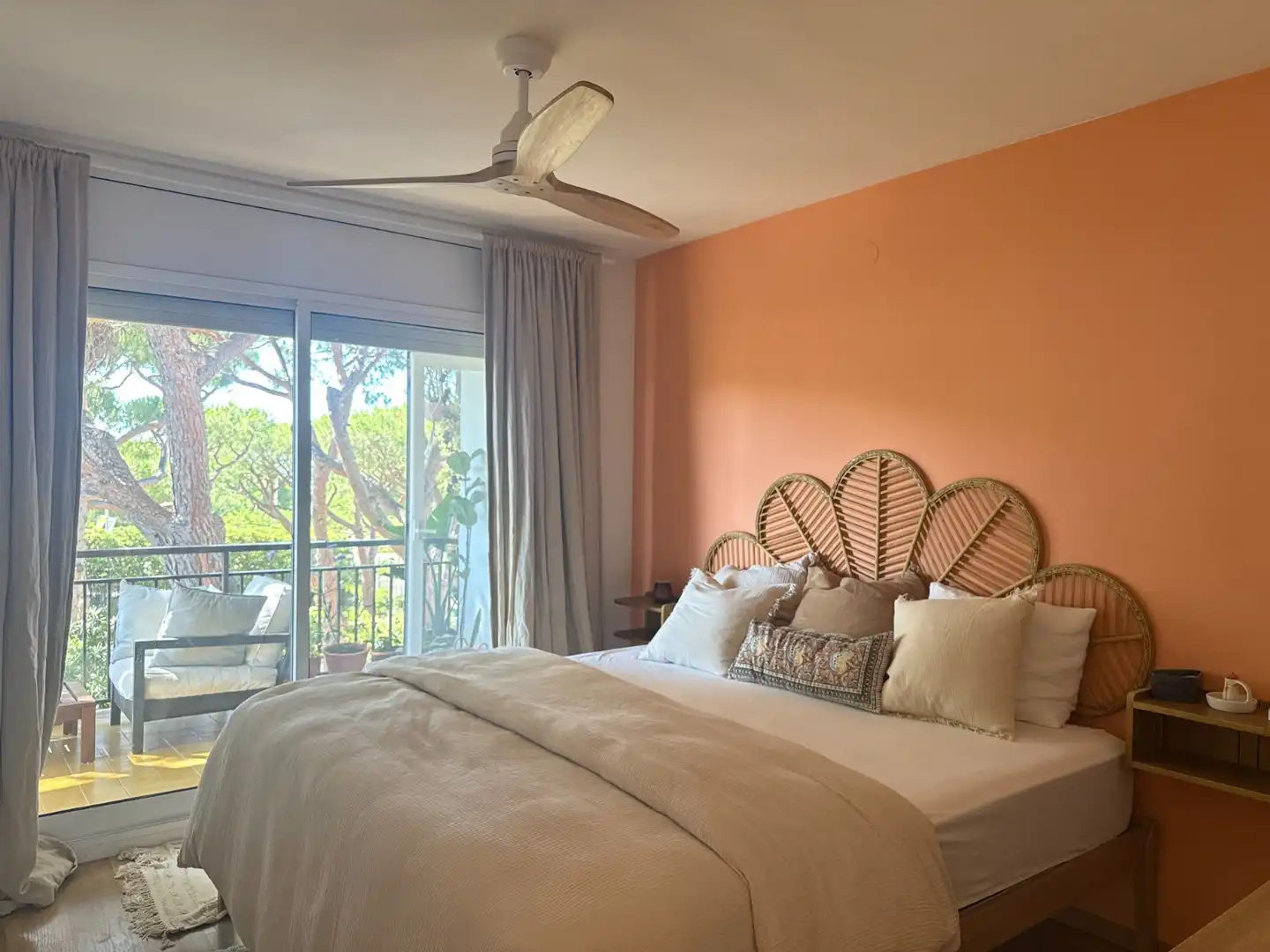 Dormitori de Apartament de lloguer en Castelldefels amb Calefacció, Parquet i Terrassa