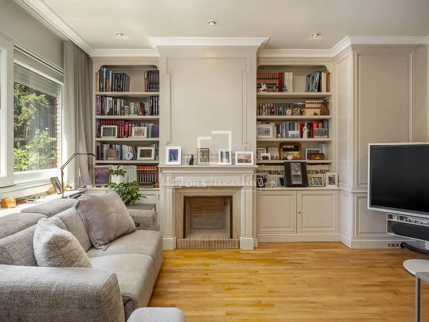 Wohnzimmer von Wohnung zur Miete in Barcelona mit Heizung, Privatgarten und Parkett