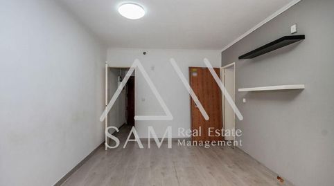 Foto 2 de Piso en venta en La Mina, Sant Adrià de Besòs