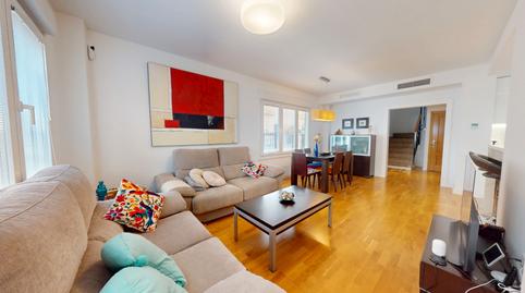 Photo 5 of Single-family semi-detached for sale in Calle Florencia, Campo Alto - Club de Campo, Elda