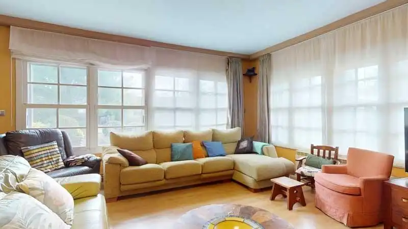 Sala d'estar de Casa o xalet en venda en La Muela amb Aire condicionat, Calefacció i Jardí privat