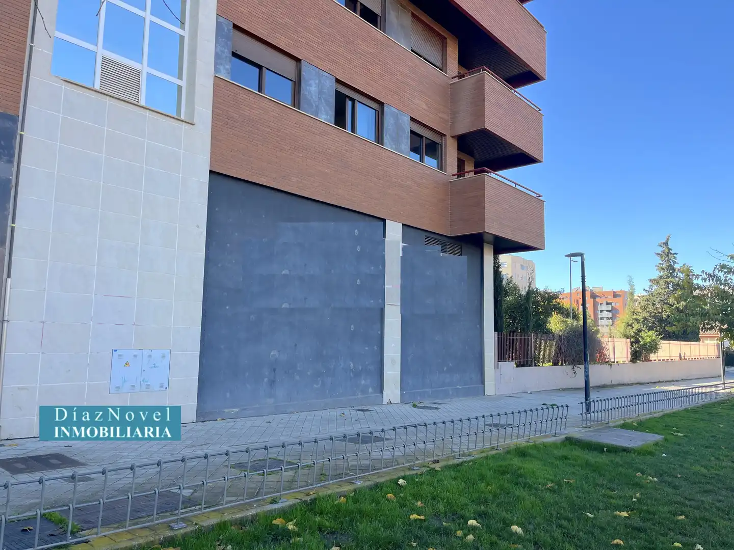 Commercial properties for rent in Avenida de la Ilustración, 2, Campus de la Salud