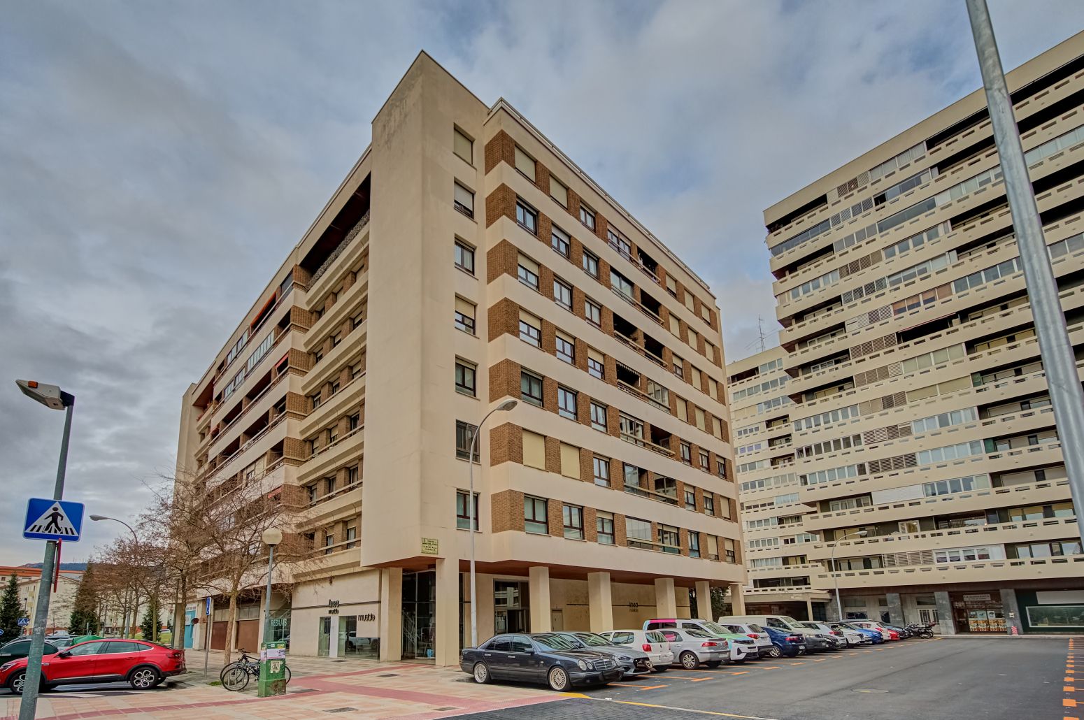 Vista exterior de Pis en venda en  Pamplona / Iruña amb Calefacció, Parquet i Terrassa