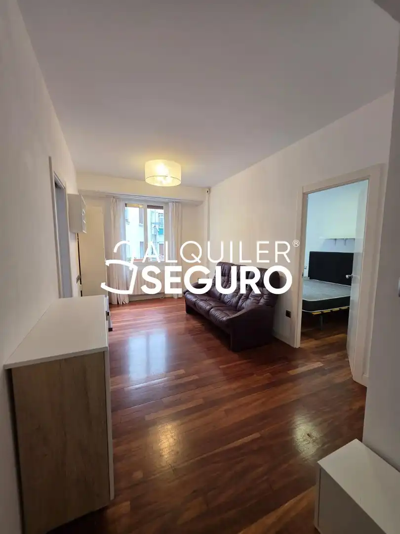 Sala de estar de Piso de alquiler en Bilbao  con Calefacción y Amueblado