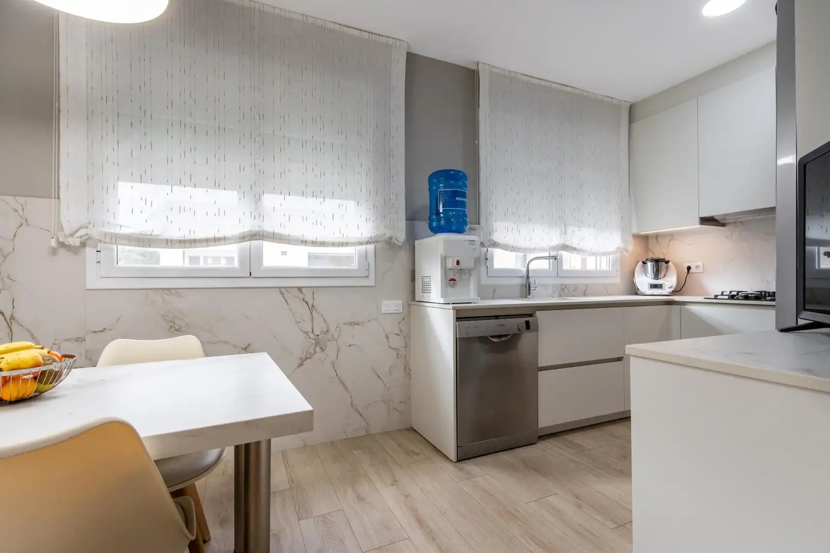 Cocina de Casa o chalet en venta en Castellar del Vallès con Aire acondicionado, Calefacción y Jardín privado