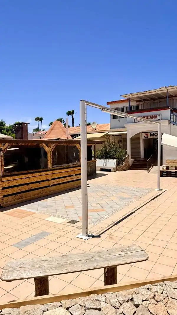 Local en venta en Avenida Happag Lloyd, 12, Costa Calma