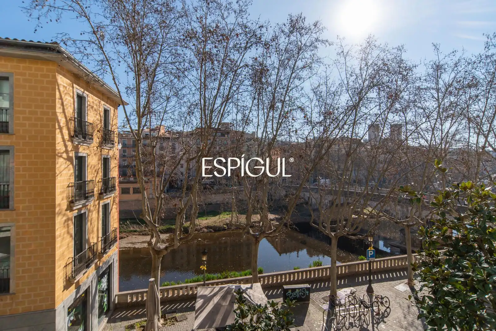 Vista exterior de Pis en venda en Girona amb Aire condicionat, Calefacció i Parquet