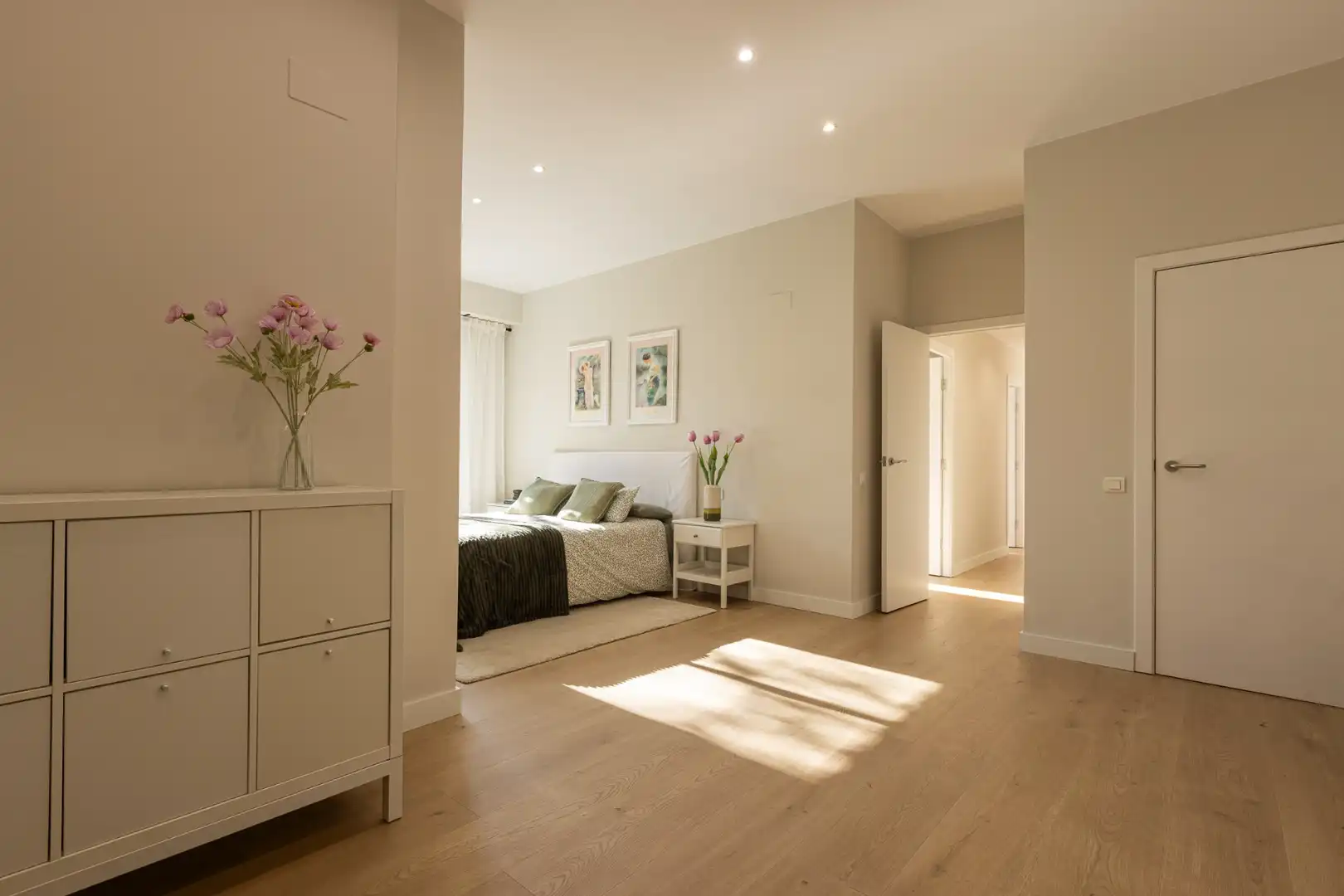 Schlafzimmer von Wohnung zum Verkauf in Badalona mit Klimaanlage, Heizung und Privatgarten