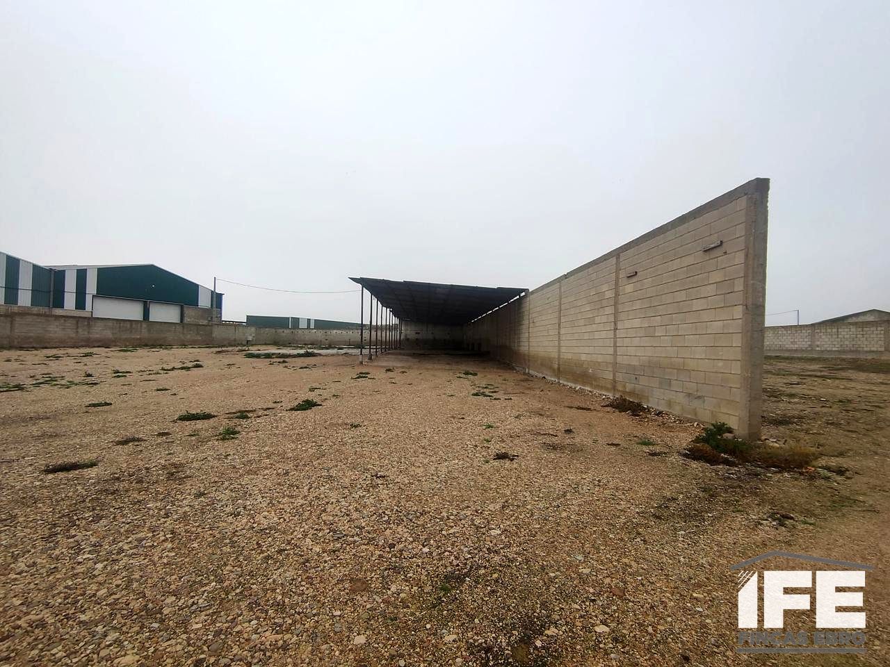 Terreno industrial de alquiler en Alagón