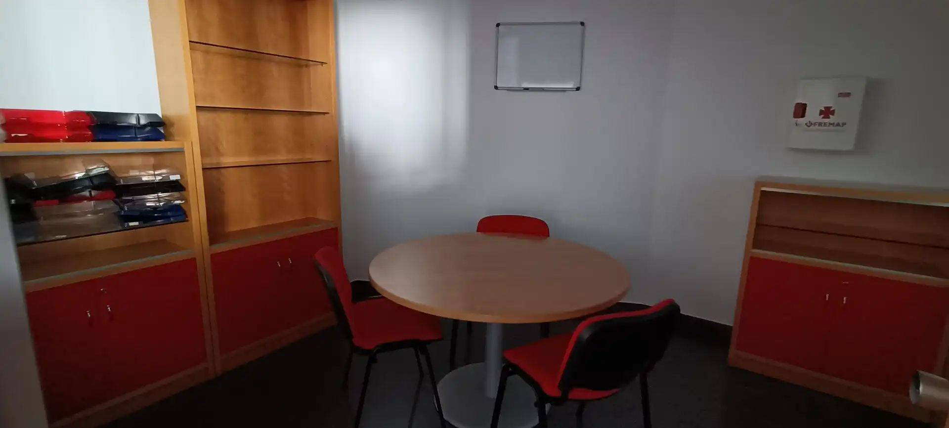Oficina de alquiler en Narón