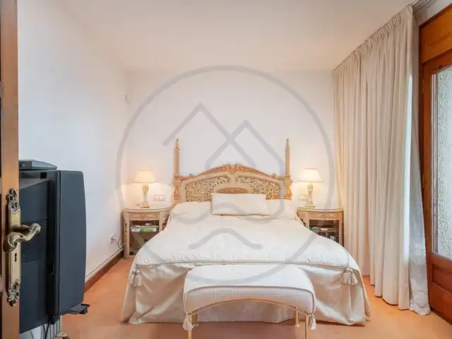 Schlafzimmer von Haus oder Chalet zum Verkauf in Palafrugell mit Klimaanlage, Heizung und Privatgarten