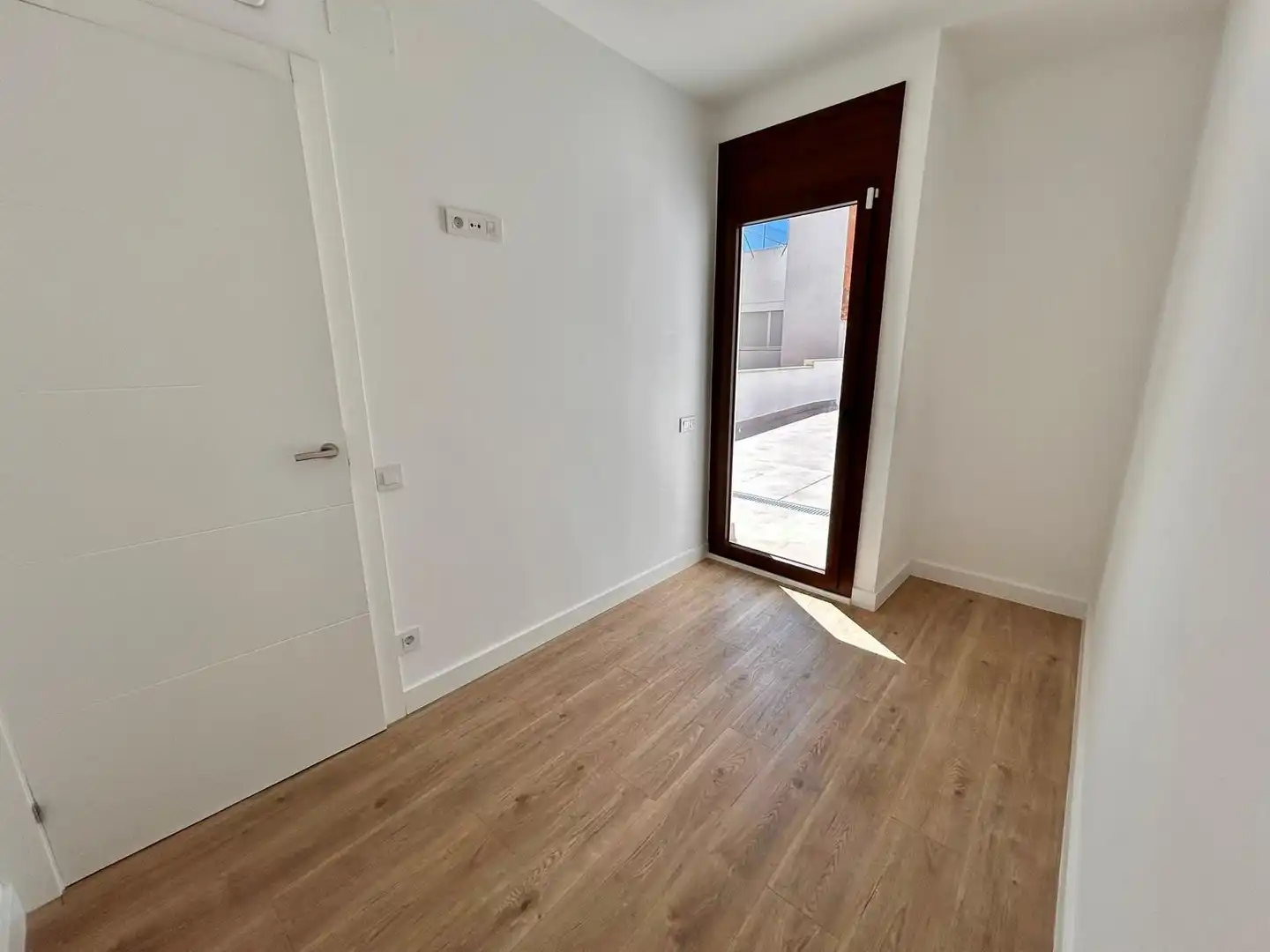 Dormitori de Pis de lloguer en Vilanova i la Geltrú amb Aire condicionat, Calefacció i Parquet
