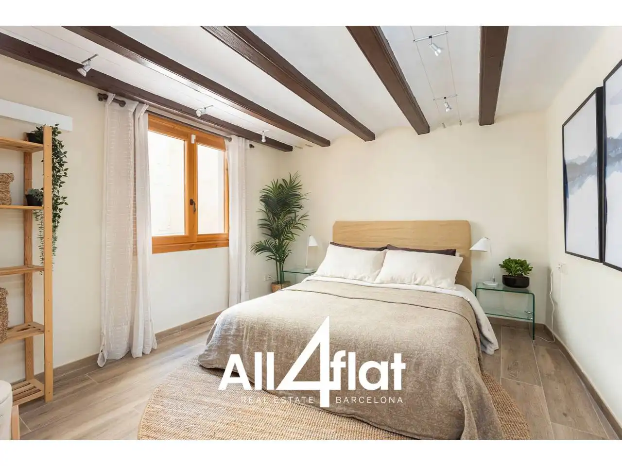 Schlafzimmer von Wohnung zum Verkauf in Barcelona mit Klimaanlage, Parkett und Möbliert