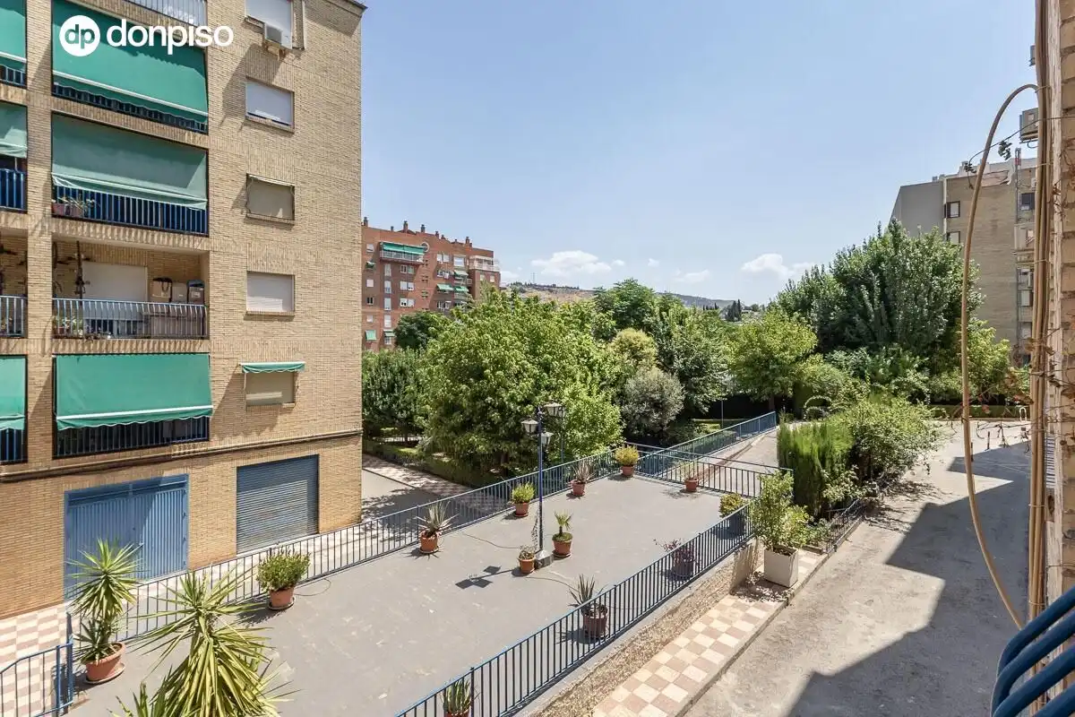 Exterior view of Flat for sale in Granada  with Heating and Terrace