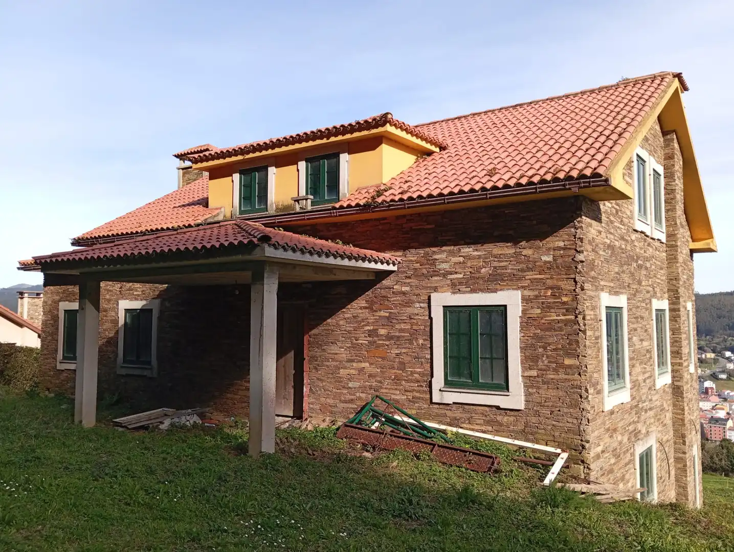 Vista exterior de Casa o xalet en venda en Cedeira amb Jardí privat, Terrassa i Traster