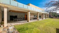 Terrassa de Casa o xalet en venda en Matadepera amb Aire condicionat, Calefacció i Jardí privat