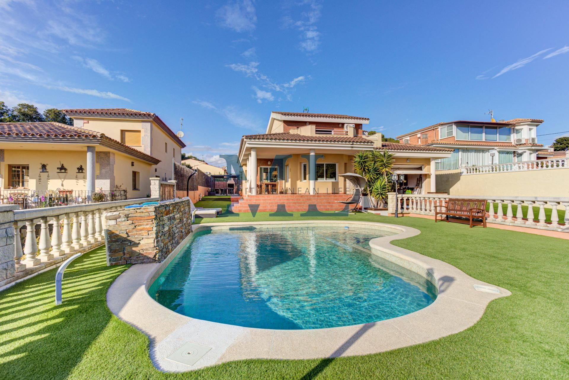 Swimming pool of House or chalet for sale in Sant Pere de Ribes  with Heating, Private garden and Swimming Pool