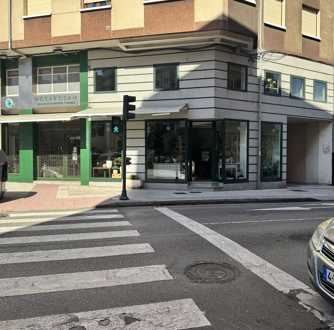 Business premises to rent in Calle José Cueto 48, imagen 4