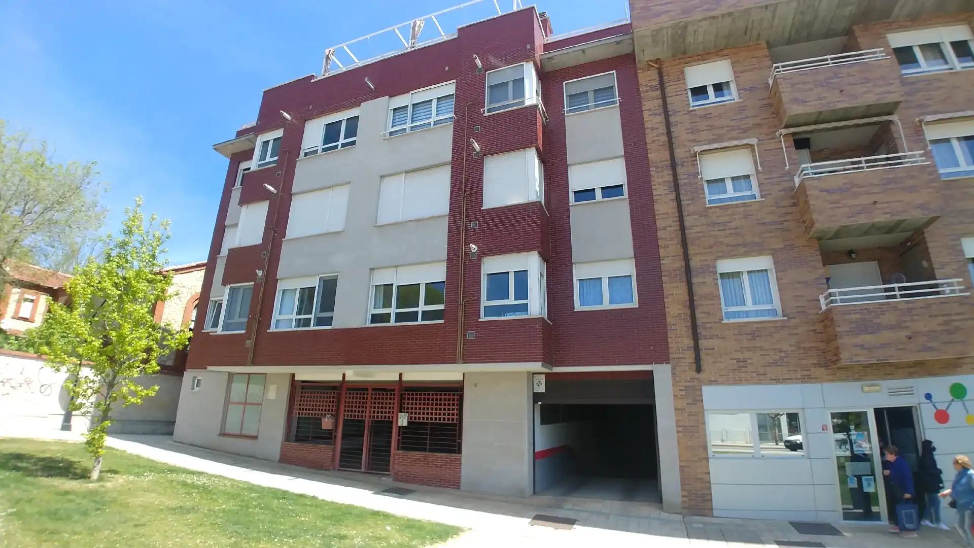 Vista exterior de Piso en venta en Palencia Capital con Calefacción y Amueblado