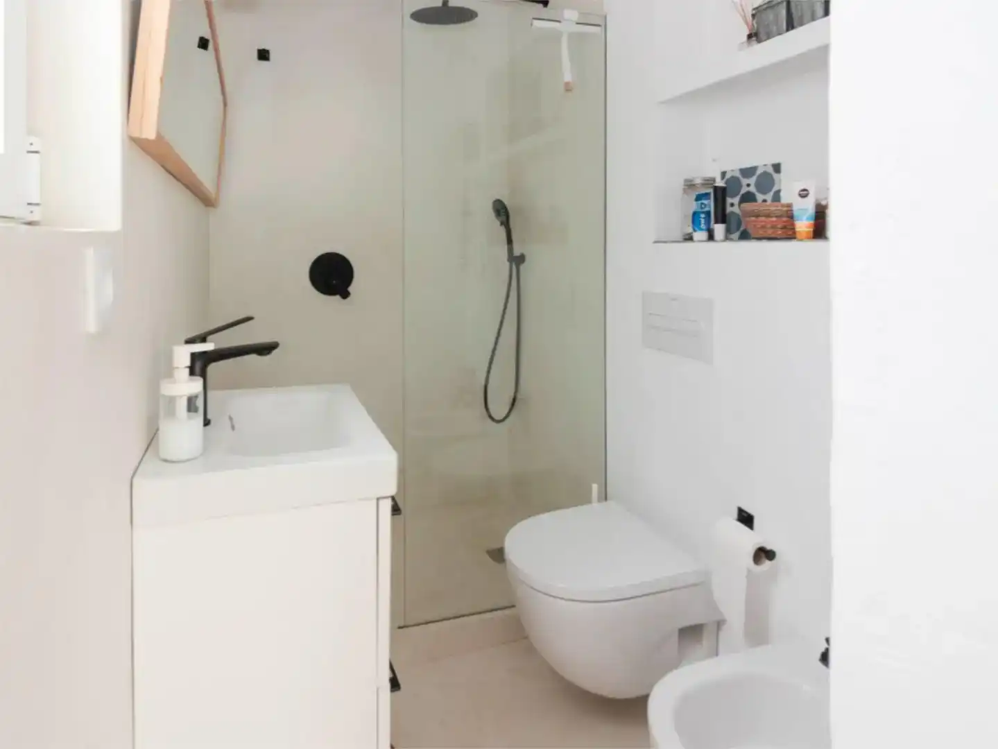 Badezimmer von Einfamilien-Reihenhaus zur Miete in Els Poblets mit Klimaanlage