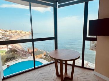 Apartament amb piscina en venda a Calahonda