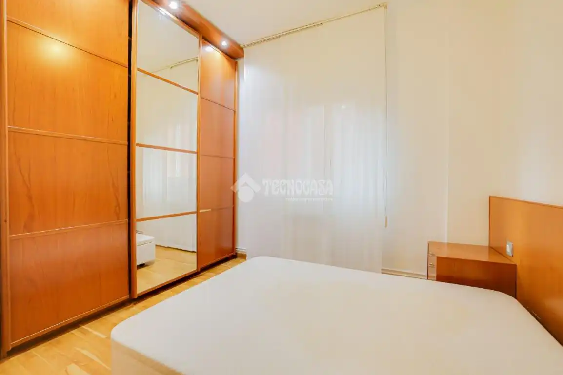 Habitación de Piso en venta en Barcelona con Calefacción y Balcón