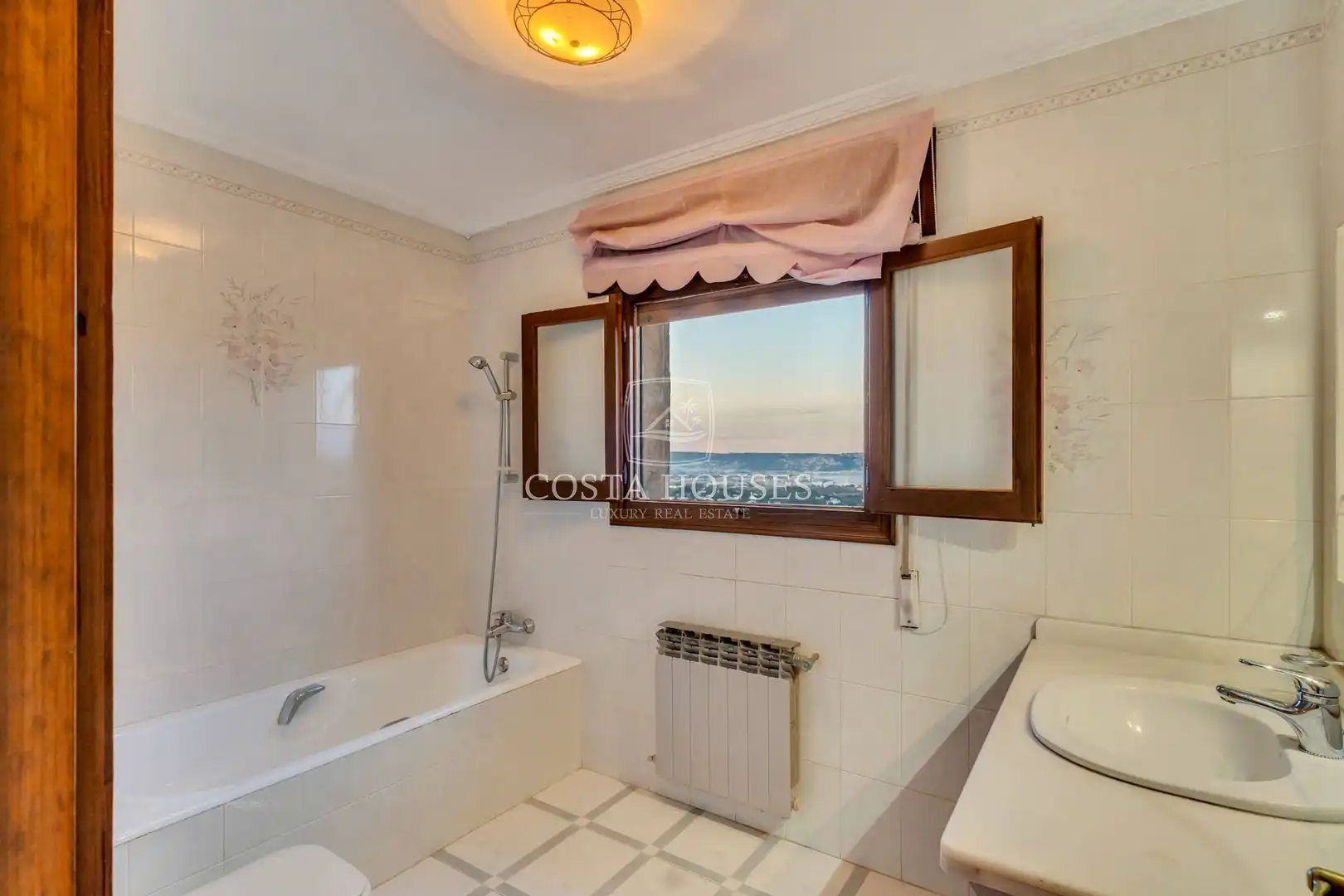 Bathroom of Houses for sale in Jávea / Xàbia  with Air Conditioner, Private garden and Terrace