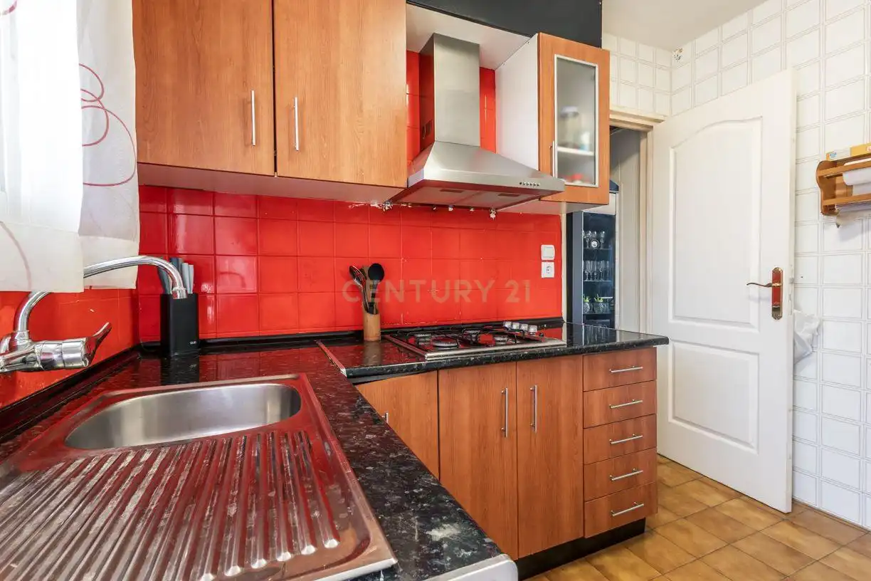 Kitchen of Apartments for sale in El Vendrell  with Air Conditioner and Oven