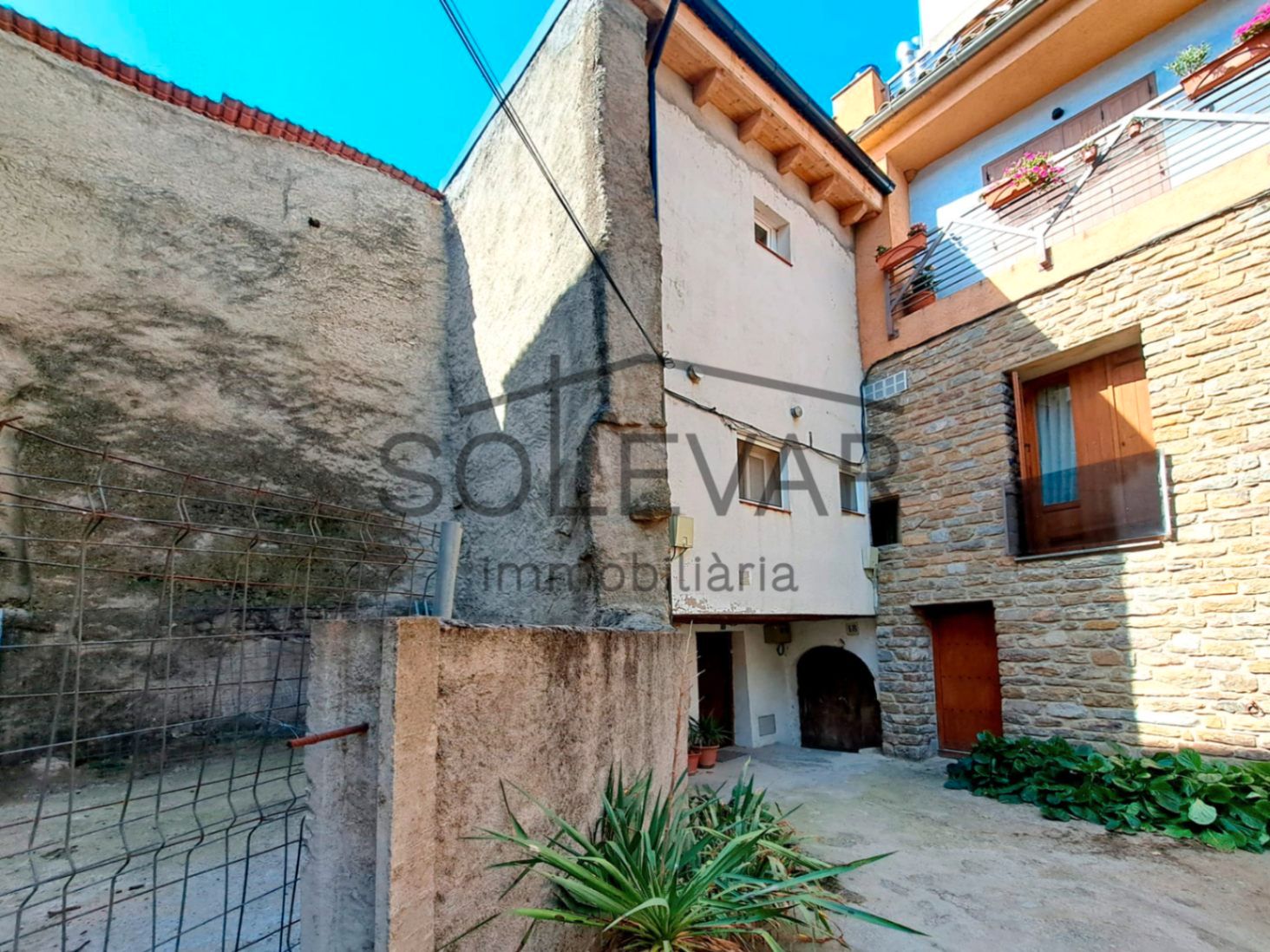 Exterior view of House or chalet for sale in Tremp  with Storage room