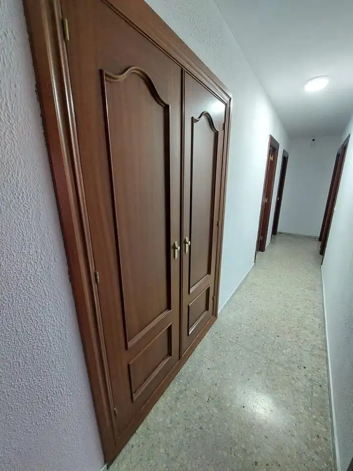 Piso de alquiler en Laviada