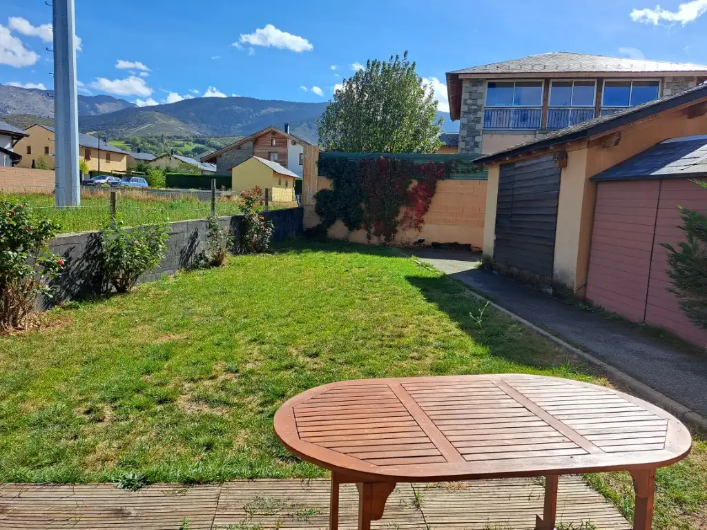 Terraced house with garden to rent in Avinguda del Segre 2, imagen 8