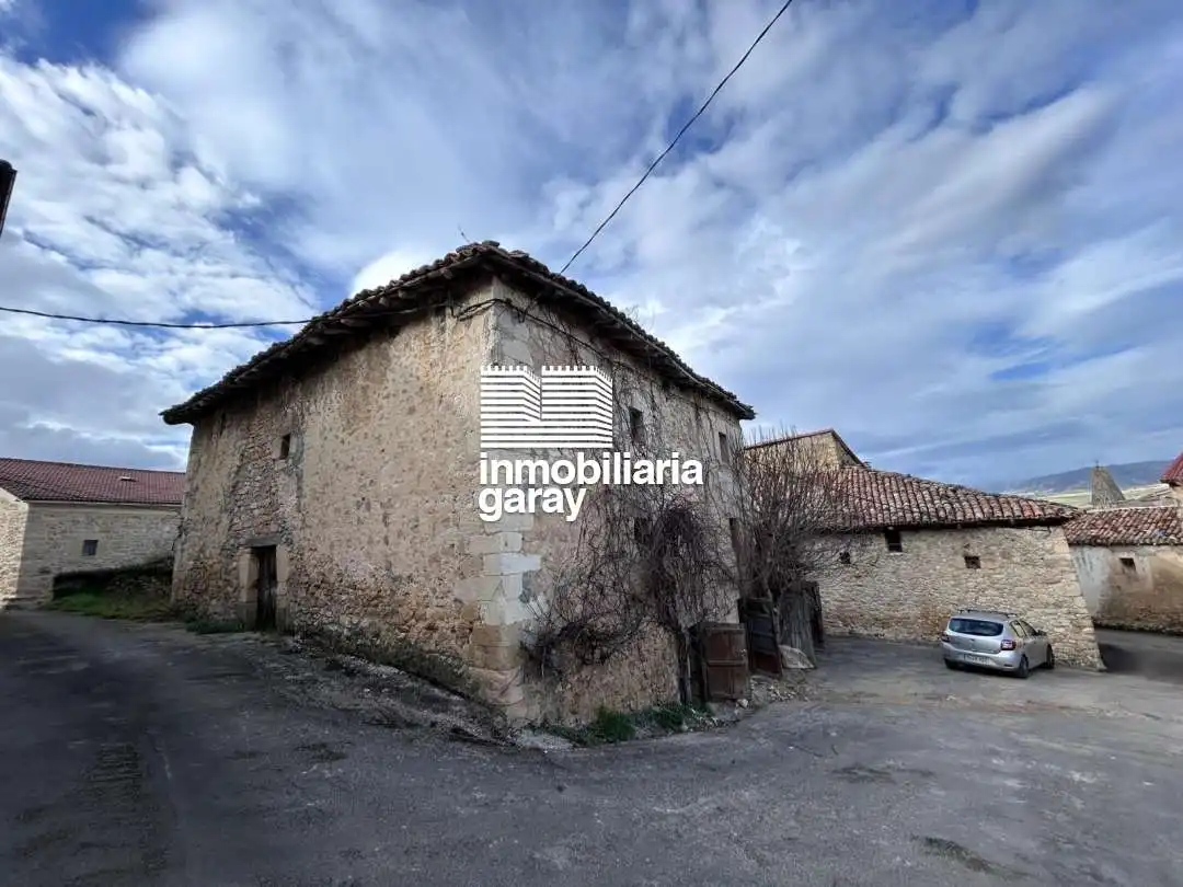 Houses for sale in Merindad de Cuesta-Urria