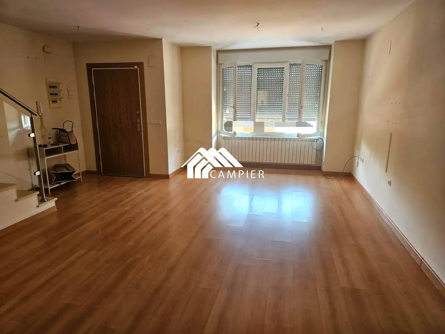 Sala d'estar de Casa adosada en venda en Albacete amb Calefacció, Terrassa i Traster