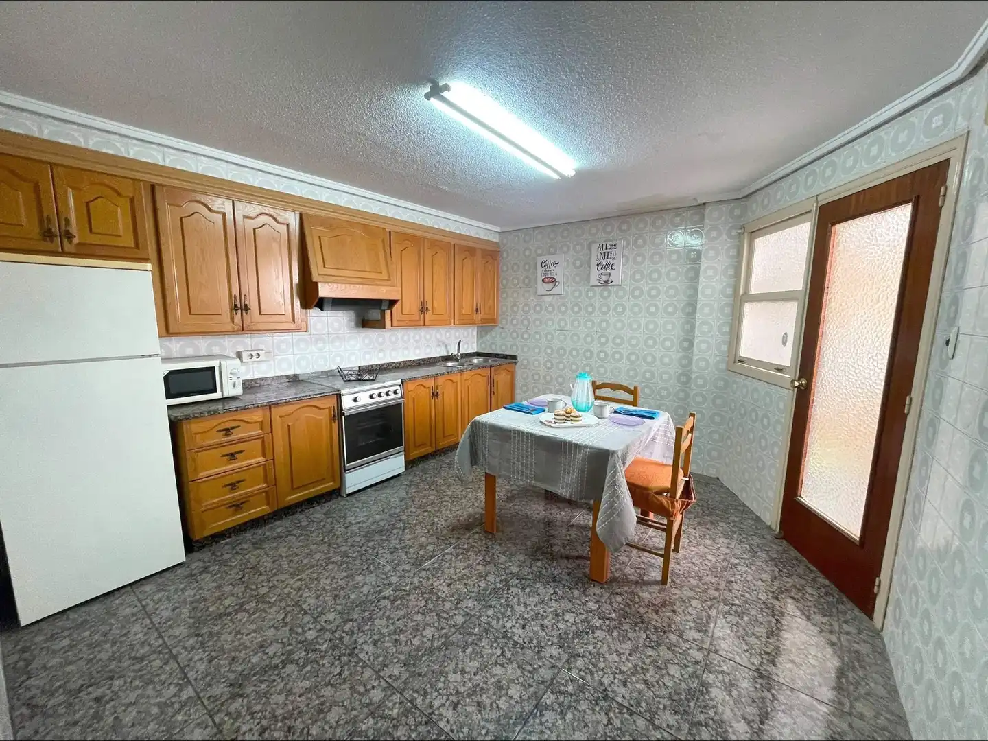 Cocina de Piso en venta en Elche / Elx con Amueblado y Balcón