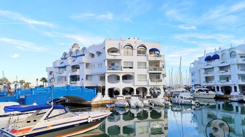 Foto 2 de Piso de alquiler en Calle Velázquez, 30, Puerto Marina, Benalmádena