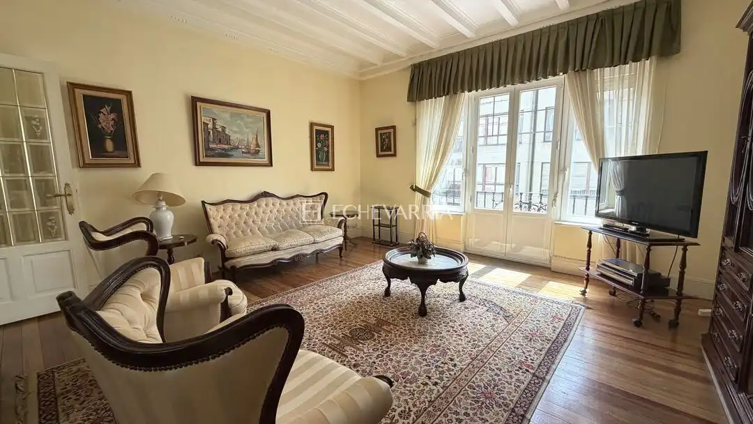 Sala de estar de Piso en venta en Getxo  con Calefacción, Trastero y Balcón