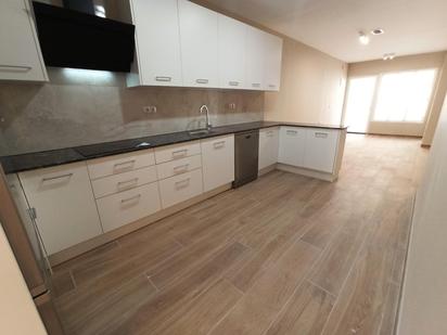 Kitchen of Flat for sale in San Vicente del Raspeig / Sant Vicent del Raspeig  with Air Conditioner and Heating