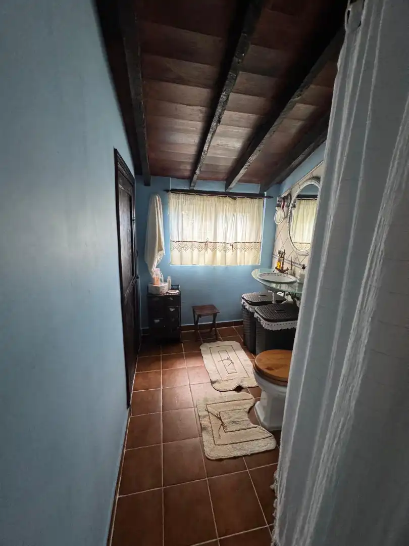 Bany de Casa o xalet en venda en Los Realejos amb Jardí privat, Moblat i Internet
