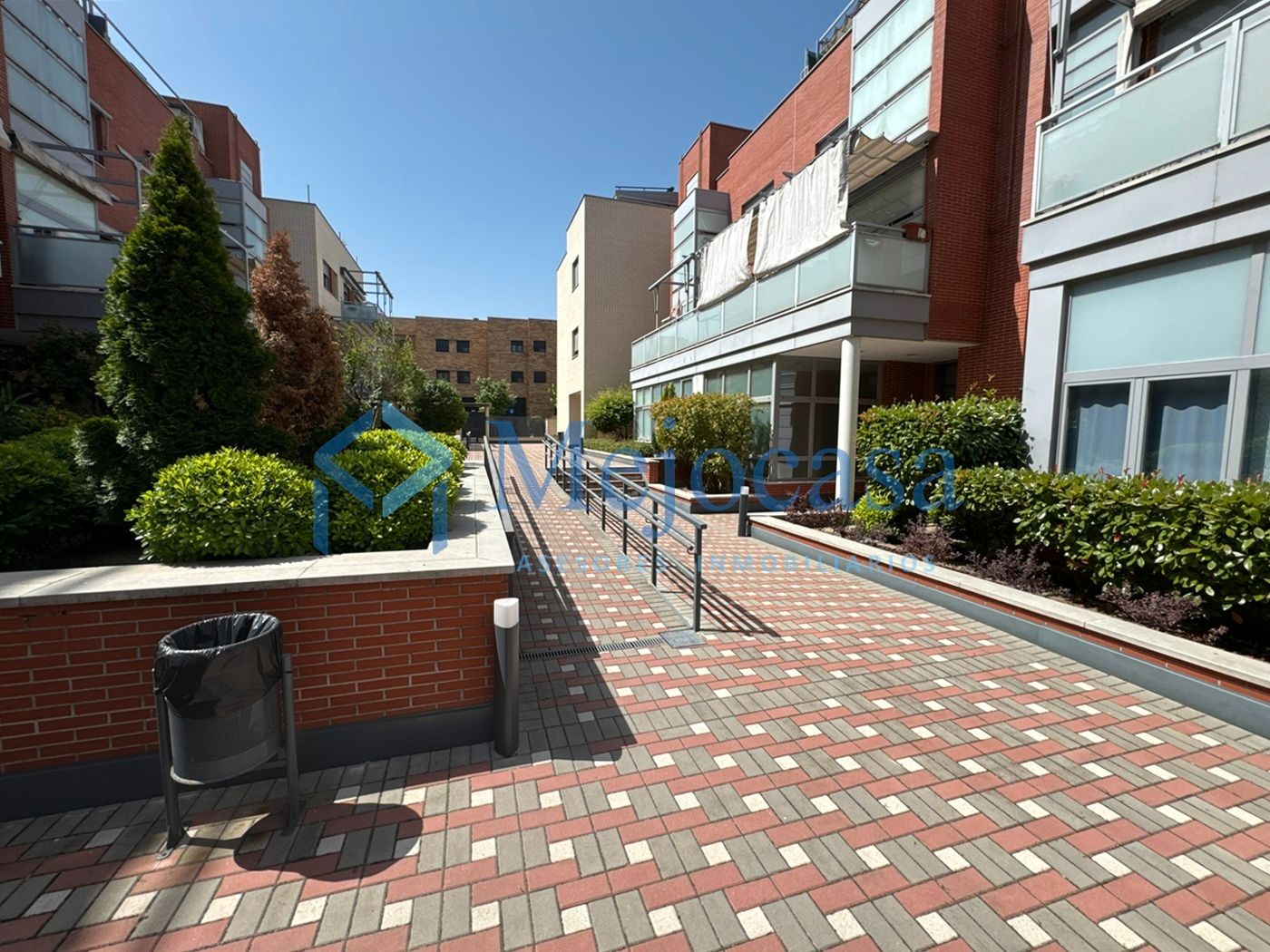 Exterior view of Flat for sale in Getafe  with Air Conditioner, Heating and Storage room